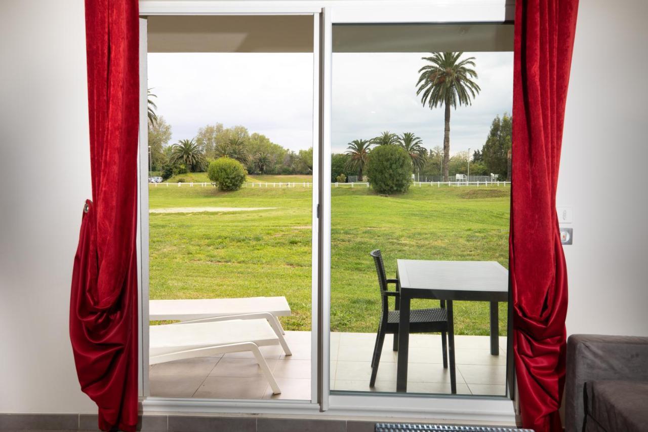 Sowell Residences Les Perles Du Golfe De Saint-Tropez グリモー エクステリア 写真