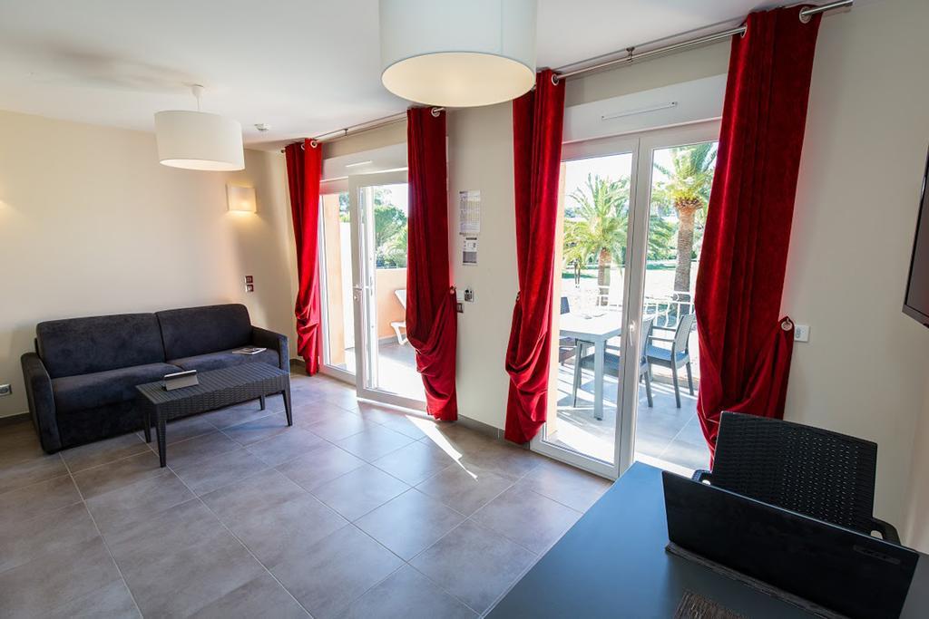 Sowell Residences Les Perles Du Golfe De Saint-Tropez グリモー エクステリア 写真